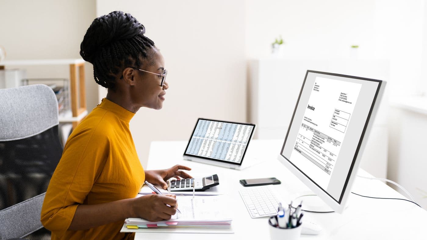 Expertise comptable : traitement des factures et suivi des comptes